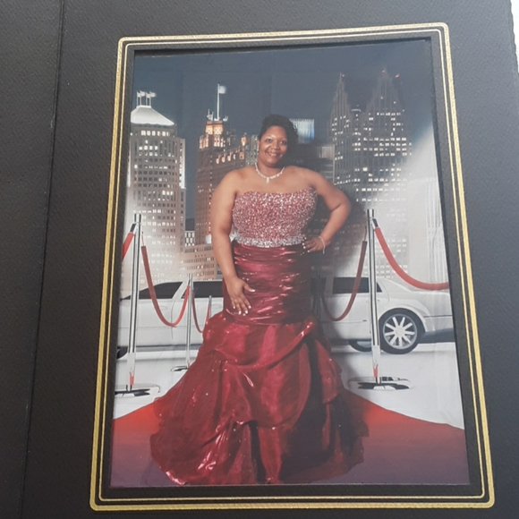 Universal Standard Dresses & Skirts - I am selling prom or ball gowns.